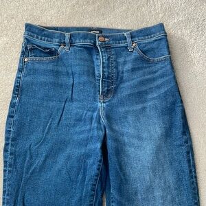 Express Straight Ankle Jeans